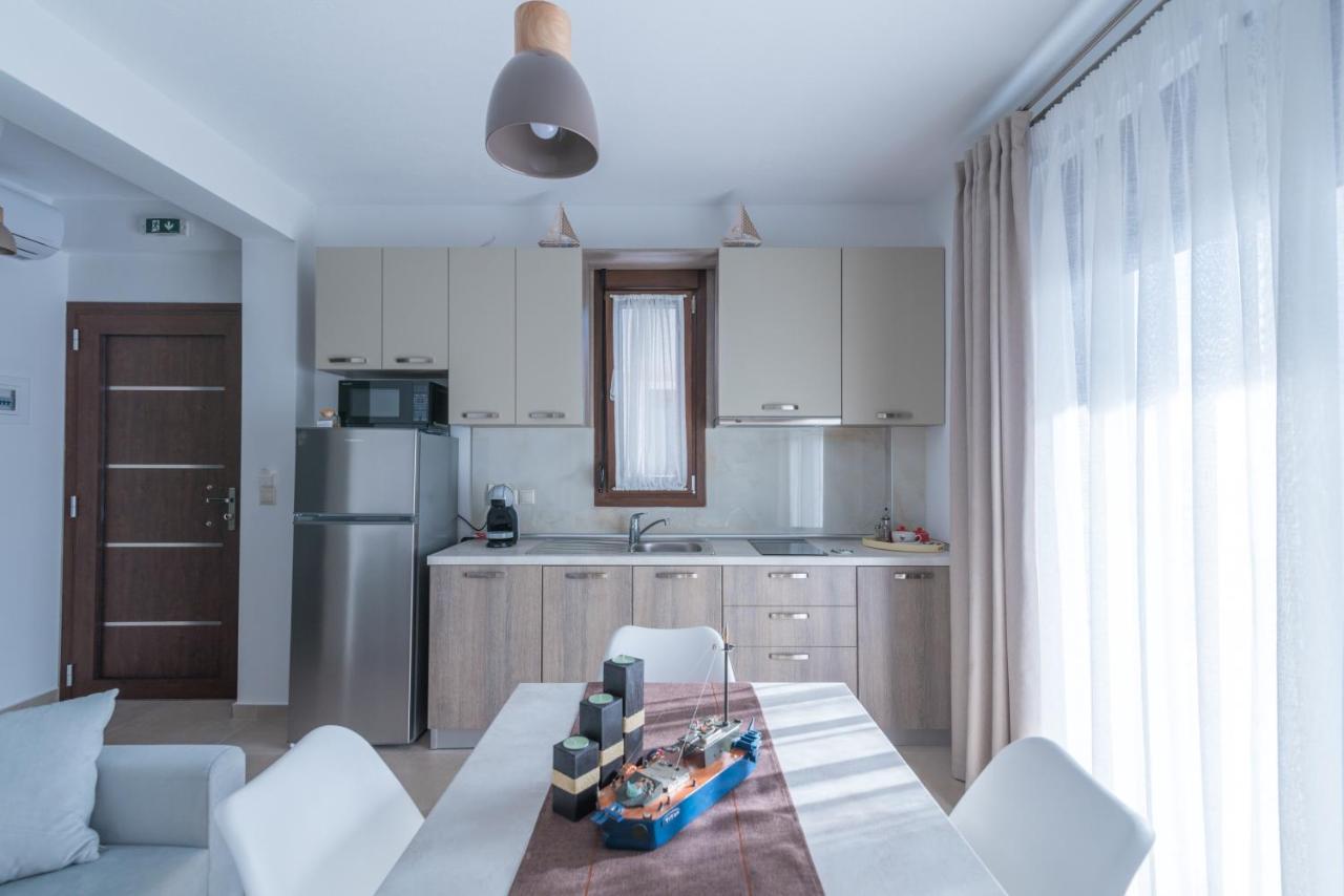 Kalli'S Apartments Nikíti Eksteriør bilde